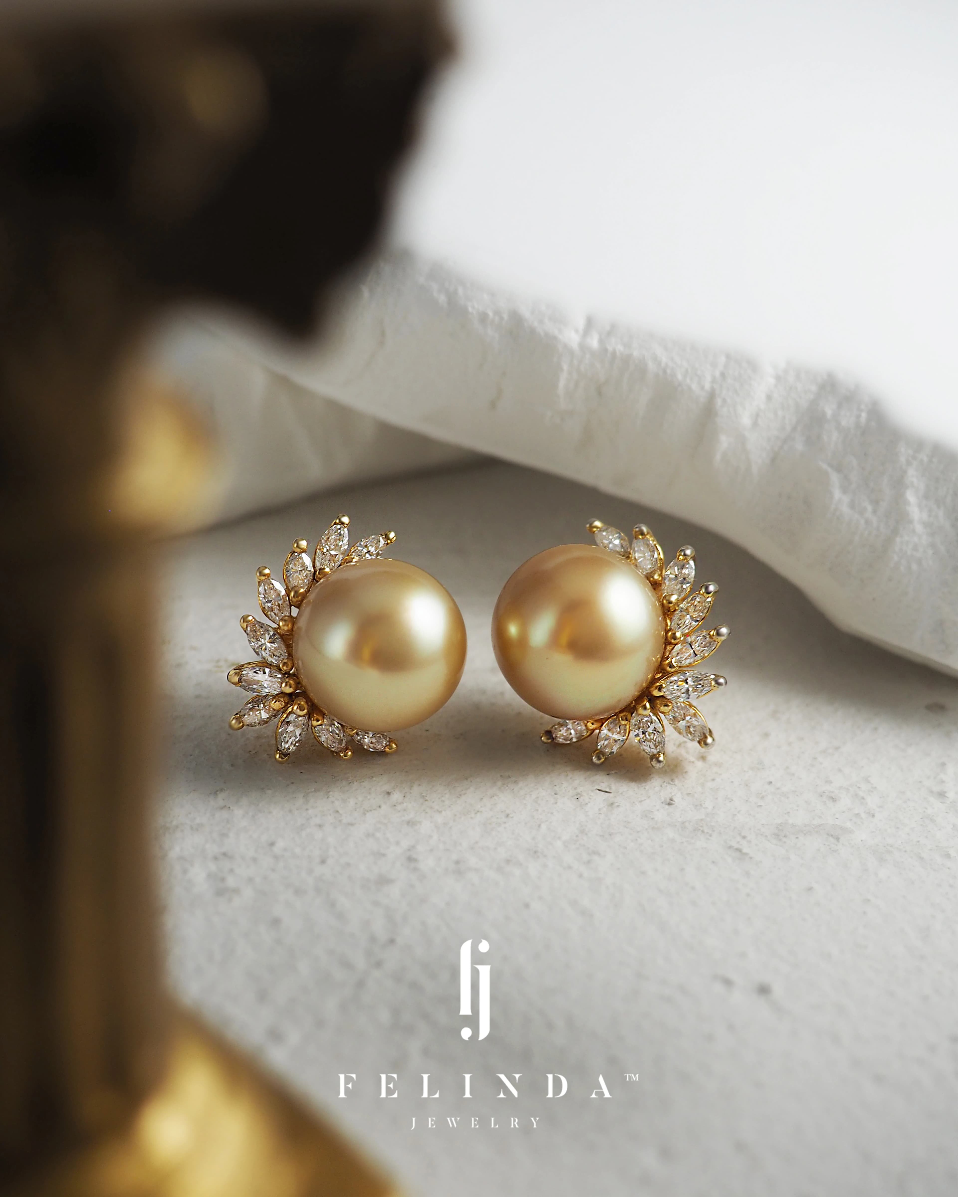 FJ Insta Golden South Sea Earrings
