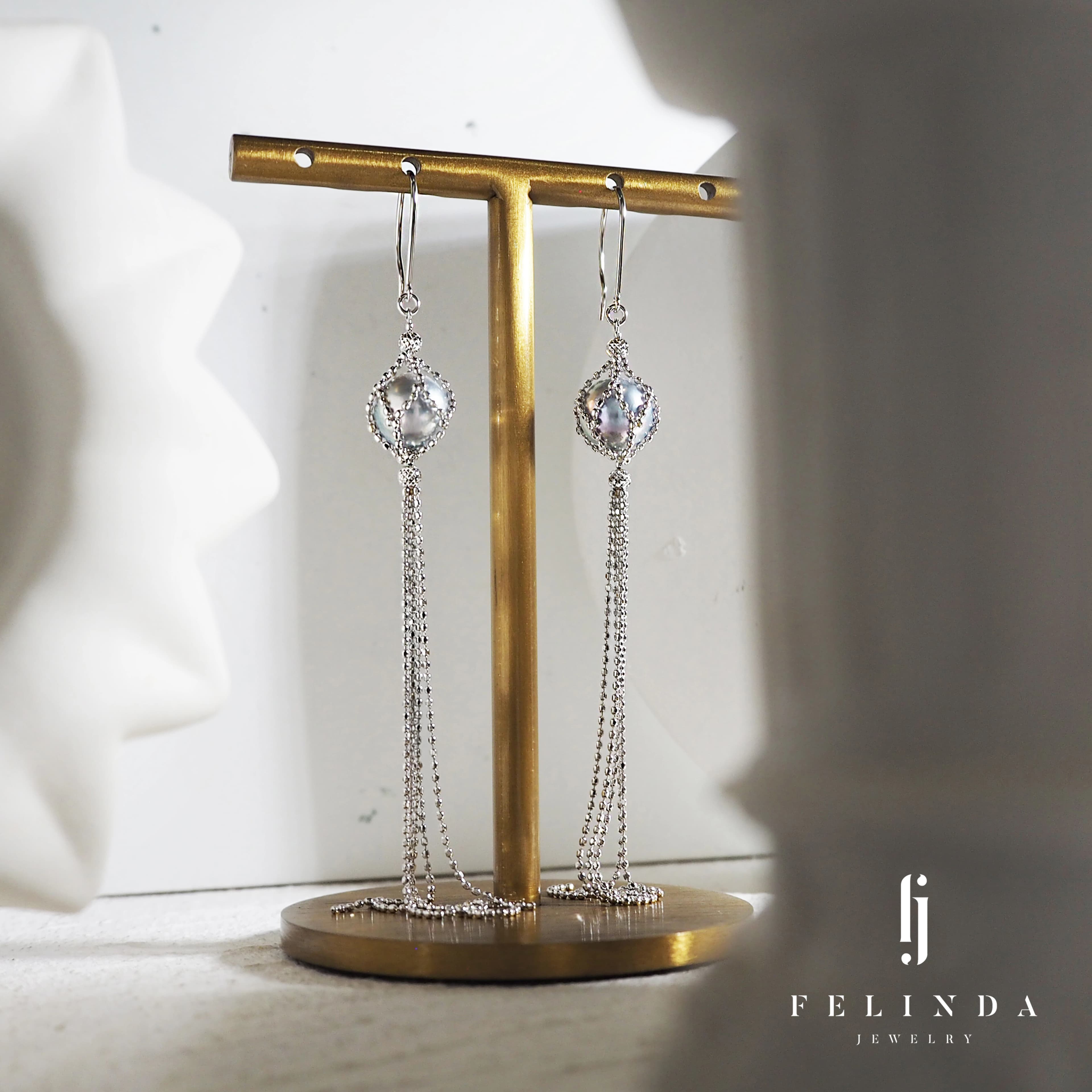 FJ Insta Dangling Pearl Earrings 3 2