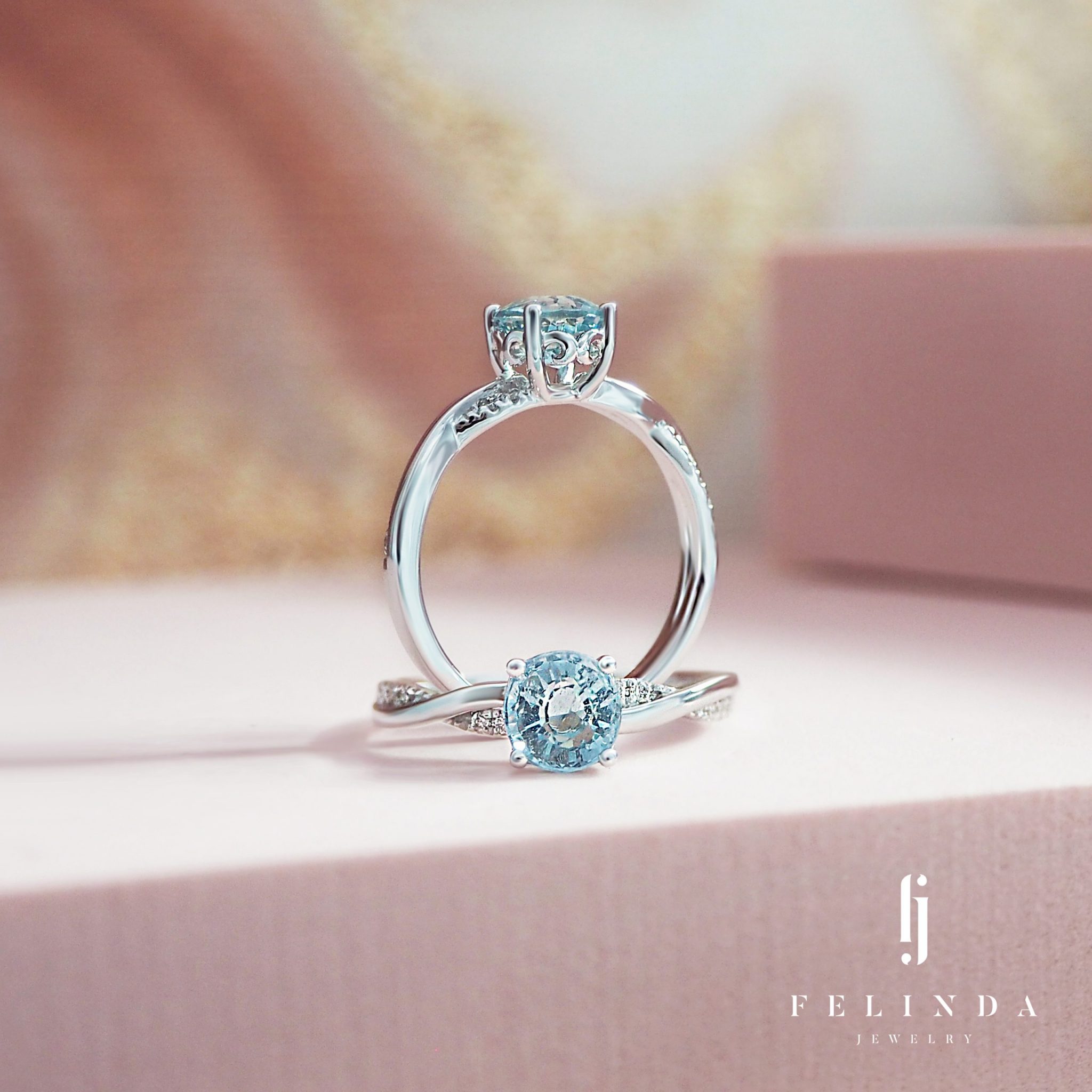 18k Gold with Aquamarine & Diamond Ring