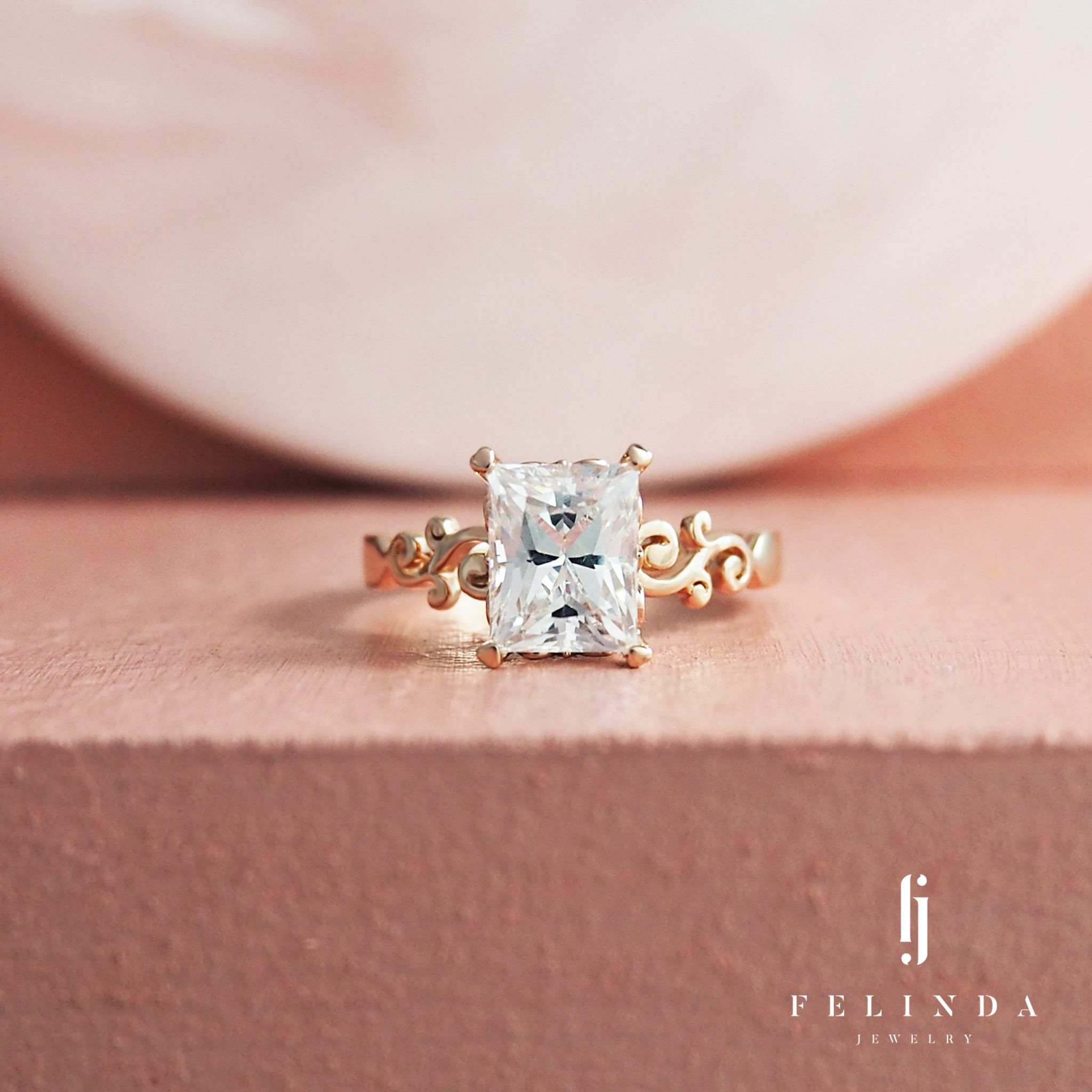 18k Gold with White Topaz & Diamond Ring