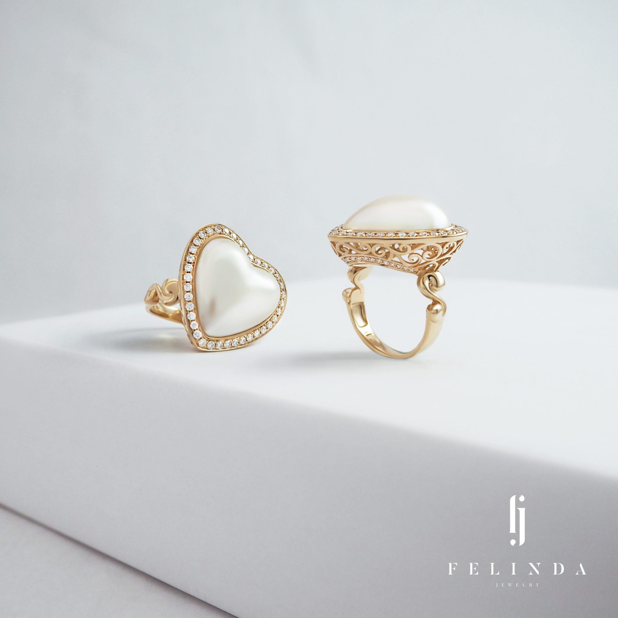 AMORA - 18k Gold with South Sea Mabe Pearl & Diamond Ring