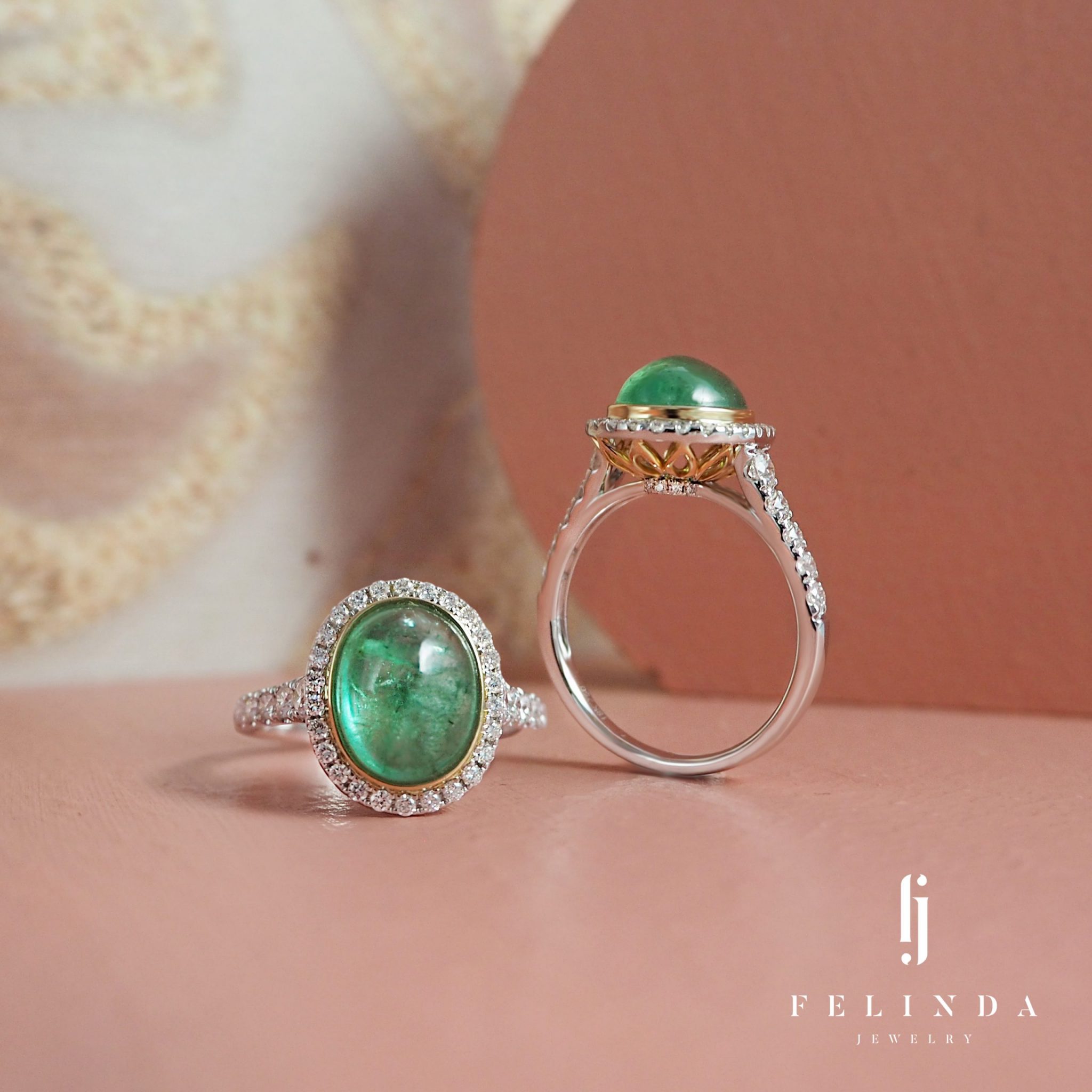 18k Gold Emerald with Diamond Ring